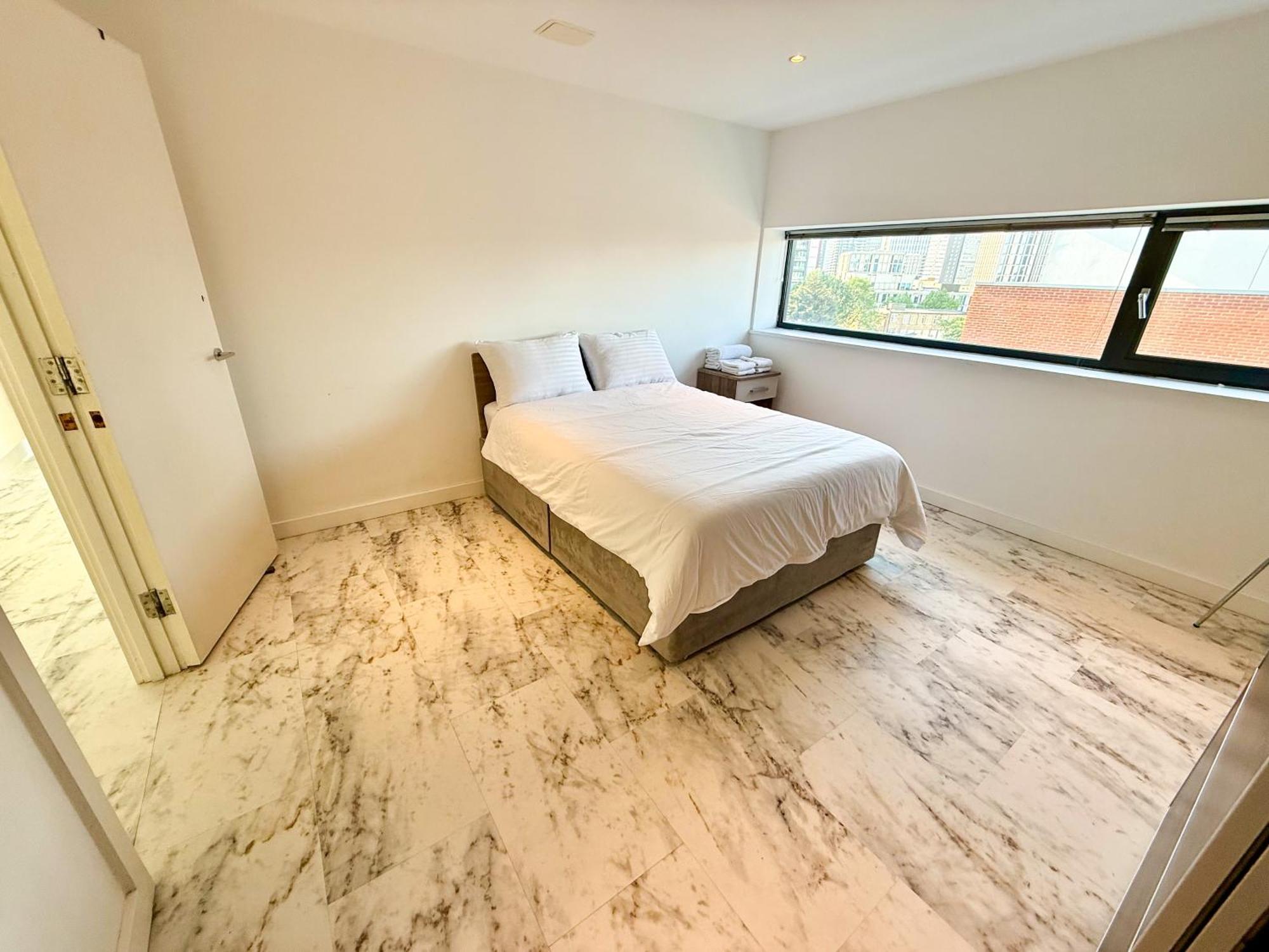 Hotel Entire Flat With 2x Bedrooms, 2x Bathrooms And A Big Living In The Olympic Park And Westfield At Stratford Londres